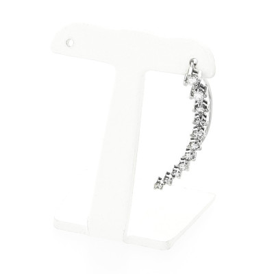 Boucle d'oreille "earcuff" en or 18 carats sertie de 11 diamants en dégradé pour un poids de 0,54 carat