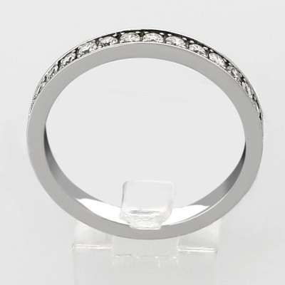 Alliance or et diamants Louise demi tour. En or 18 carats.