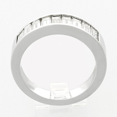 Alliance or et diamants Alexandra, serti rail diamants taille baguette 1,93 carat - or 18 carats