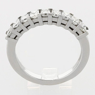 Alliance Femme or et diamants Princesse. Demi tour diamants taille princesse pour 1 carat - or 18 carats