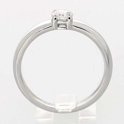 Solitaire or et diamant Camille chaton 4 griffes monté sur jonc bombé avec 1 diamant de 0,35 carat - or 18 carats