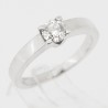 Solitaire or et diamant Laurie. Chaton en V 4 griffes avec diamant de 0,30 ct - or 18 carats.