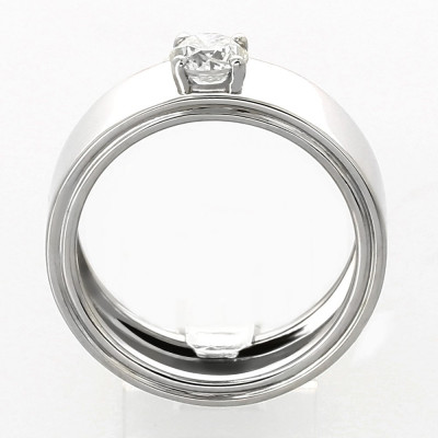 Solitaire or et diamant Angelique. Ruban large avec un diamant de 0,50 ct sur 4 griffes - or 18 carats.