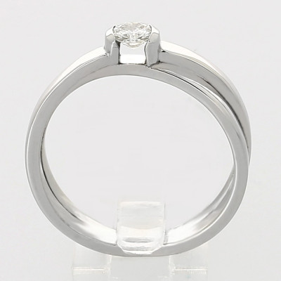 Solitaire or et diamant Aurélie. Modèle corps croisé avec 1 diamant 0,20 carat serti demi clos - or 18 carats