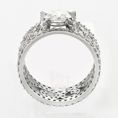 Solitaire or diamants Floriane. Modèle corps dentelle large pavée de diamants - or 18 carats