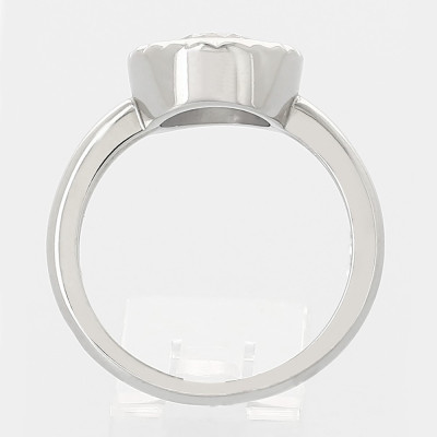 Solitaire or et diamants Melody. Diamant de 1,15 ct en serti clos et entourage - or 18 carats