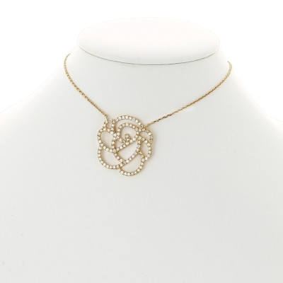 Collier or et diamants Rose. Motif rose ajourée serti de diamants - or 18 carats