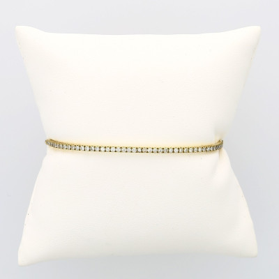 Bracelet femme serti de 49 diamants en mini-griffes (0,90 carat) finition sur chaine en or 18 carats