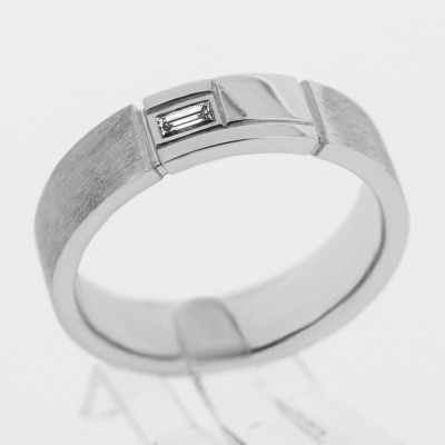 Alliance Olivier pour homme en or 18 carats serti d'un diamant de taille baguette