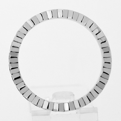 Alliance Femme or et diamants Cassandra, tour complet serti de diamants en clos motifs alvéolés, en or 18 carats