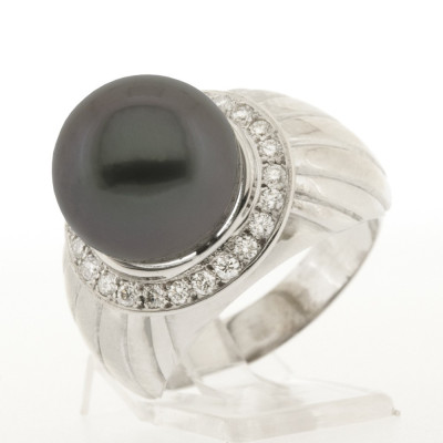 Bague or et diamants Tahiti. Perle de Tahiti centrale de 11.5 mm - or 18 carats