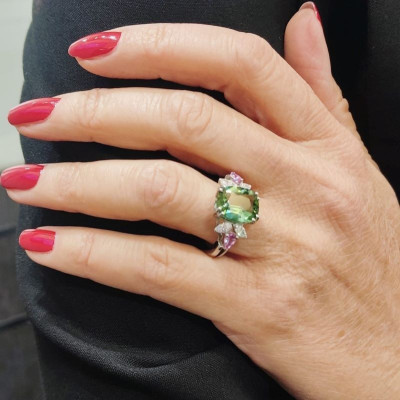 Bague or, diamants, tourmaline verte et saphirs roses Comtesse - or 18 carats