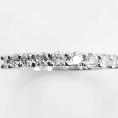 Alliance or et diamant Bouquet. Demi tour de 9 diamants - or 18 carats