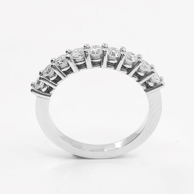 Alliance or et diamant Bouquet. Demi tour de 9 diamants - or 18 carats