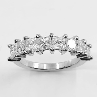 Alliance or et diamants Anaïs. Demi tour princesses - Or 18 carats