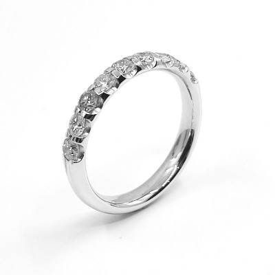 Alliance demi tour 9 diamants pour 0,80 ct - or 18 carats