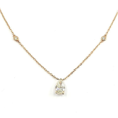 Collier diamant forme poire de 1,07 ct avec 4 diamants en serti clos sur la chaine - or 18 carats