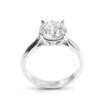 Solitaire or et diamant Duchesse. Diamant taille brillant de 1,65 ct sur chaton 4 griffes - or blanc 18 carats