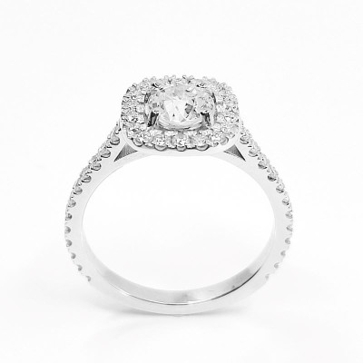 Bague or et diamants Lady. Entourage carré avec diamant central de 0,61 ct - or 18 carats