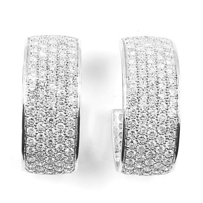 Demi créole larges pavées de diamants - Or 18 carats