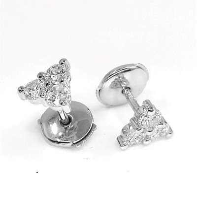 Boucles d'oreilles puces avec 6 diamants pour 0,78 ct - or 18 carats