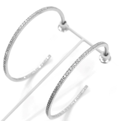 Créoles grand modèle de 49mm de diamètre pavée de 150 diamants - or 18 carats.